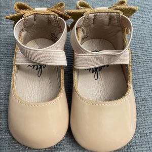 Monkey Feet size 3/6m bow backs